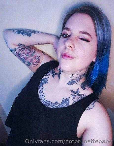 hotbrunettebabe xxx model archive