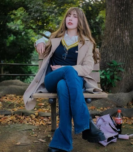 Mrs Bonniie exclusive star pic