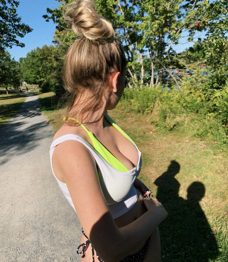 sexy mom onlyfans art naked gallery