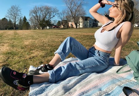 Sarao Sulli nude pornstar photo