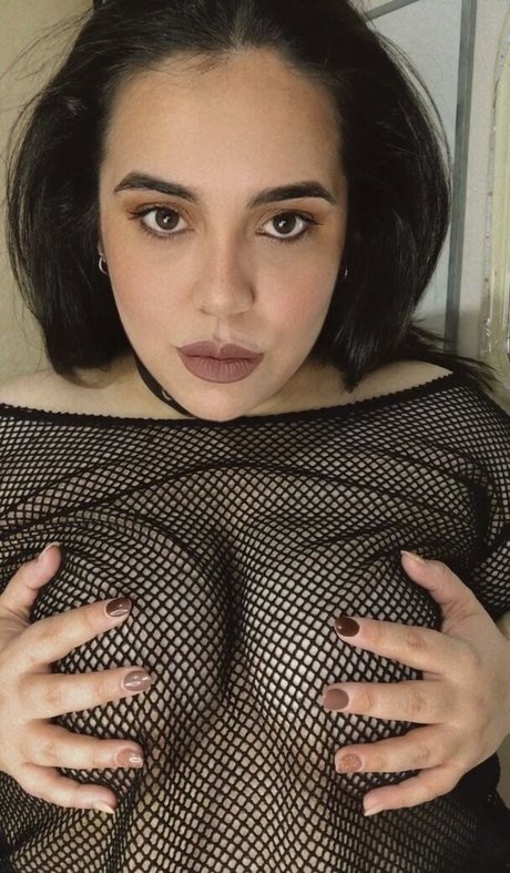 Goddes Nini model xxx pic