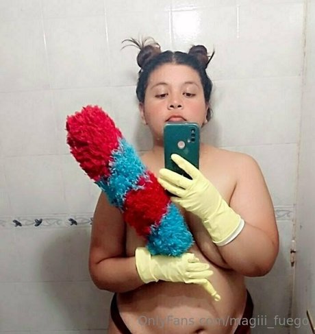 magiii fuego sexy star pics