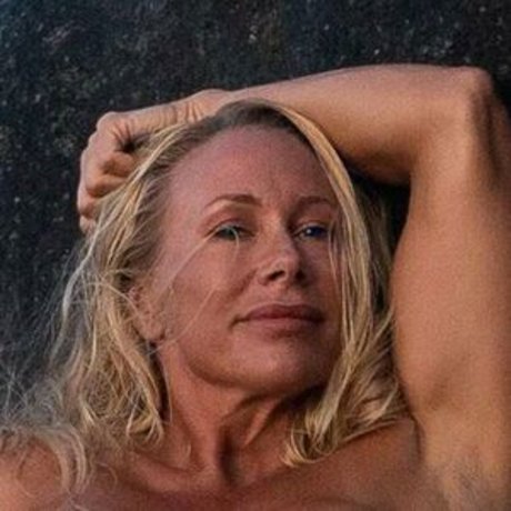 squirt teen onlyfans hot pictures