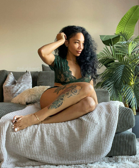 The1nevathe2 nice actress images