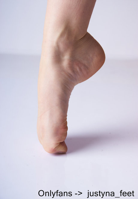 Justyna feet Quick photo