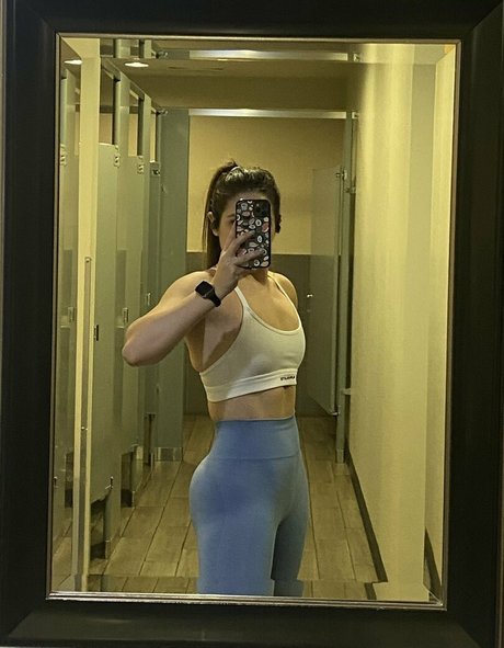 giantess onlyfans beautiful naked picture