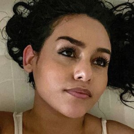 Gabby B star nude photos