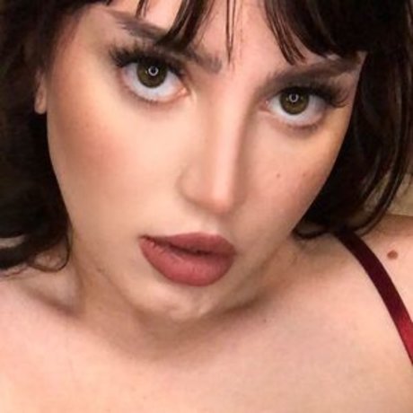 Vaviviz porn star photo