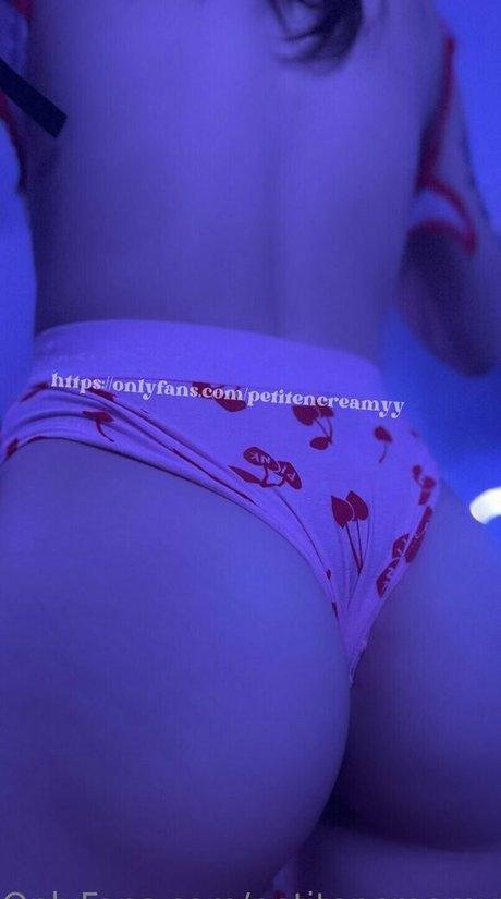 petitencreamyy pornstar nice images