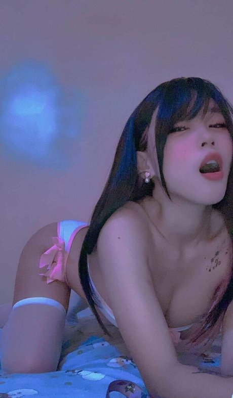 Kaichumchum star sexy pictures