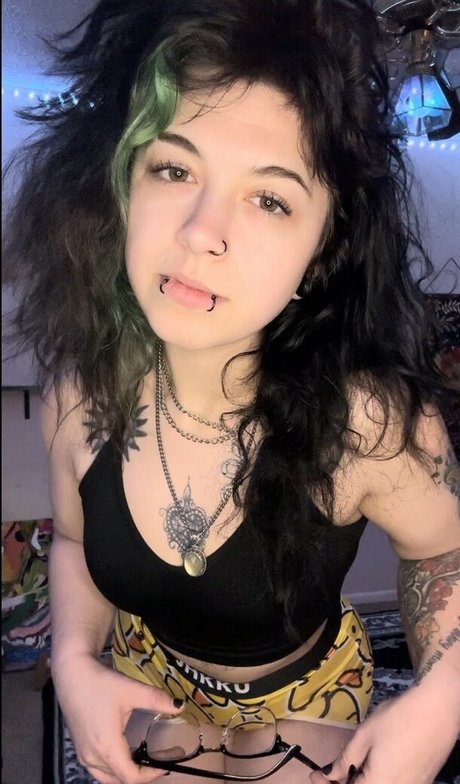 Lyssa Lowe pornstar nice pic