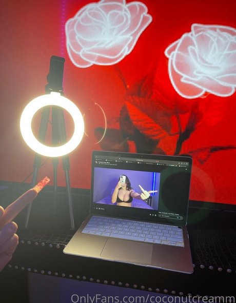 coconutcreamm pornographic actress photos