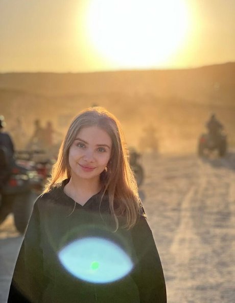 Esvittie star porn galleries