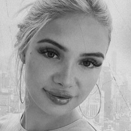 Esvittie nude pornstar images