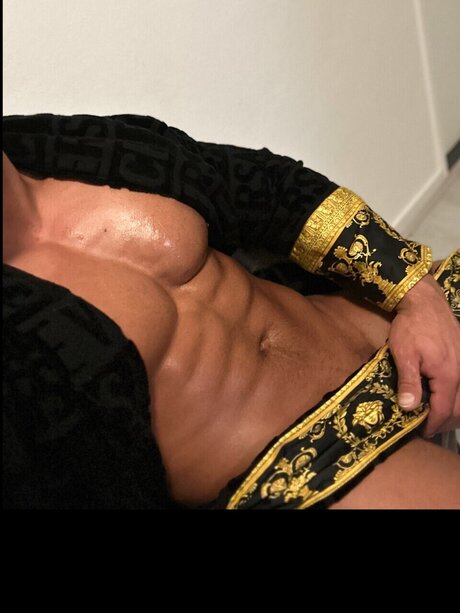 nerdy onlyfans beautiful pic