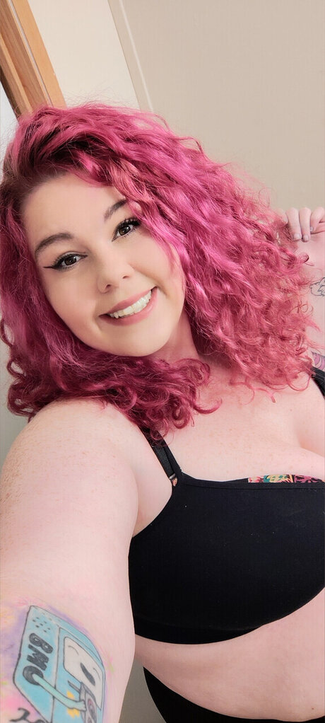 DumpDivaPinky high quality model galleries