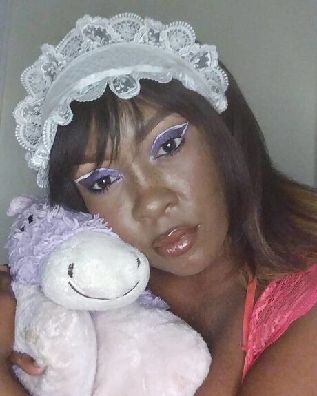 Angelique_ nice actress pic