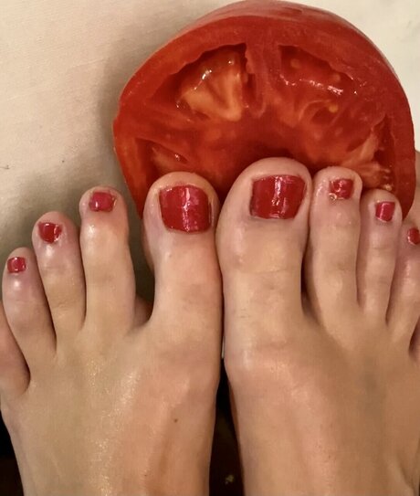 Stinky Feet 24 7 nudes model img