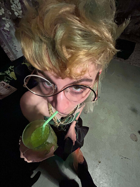 _Ikky After Dark_ hd actress picture