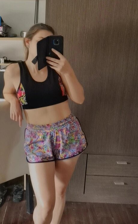 LoveinTheAir nudes actress picture