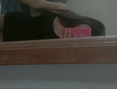 Victoriaa naked model pic