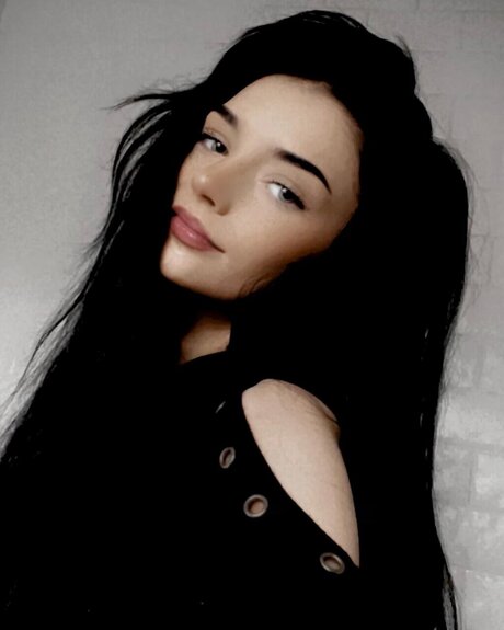 Luna Mae model nudes picture