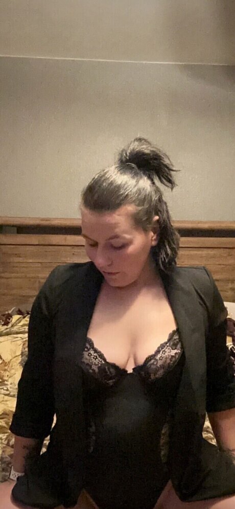 SammieJo naked model picture