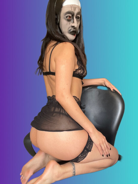 _Natacha birthday 5 june_ model erotic pic