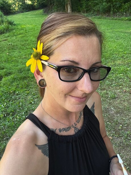 Ann Ripley top model image