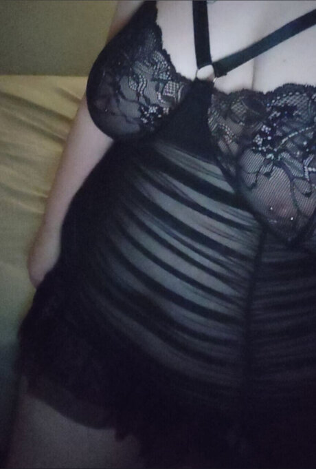 Lilith Quinn hot model img