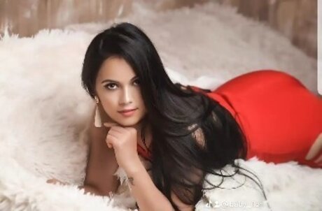 Flory20 naked pornstar image