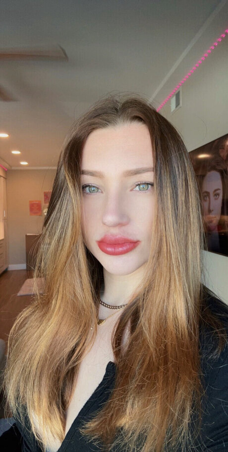 Hayler xxx model images