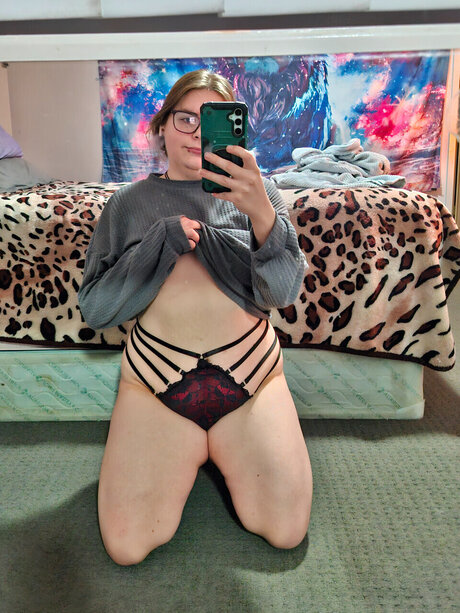 Chubbycat23 exclusive actress picture