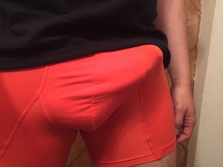 Sugar Bear model perfect pic