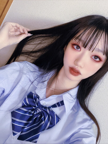 rinapiyo DXLIVE art actress pictures