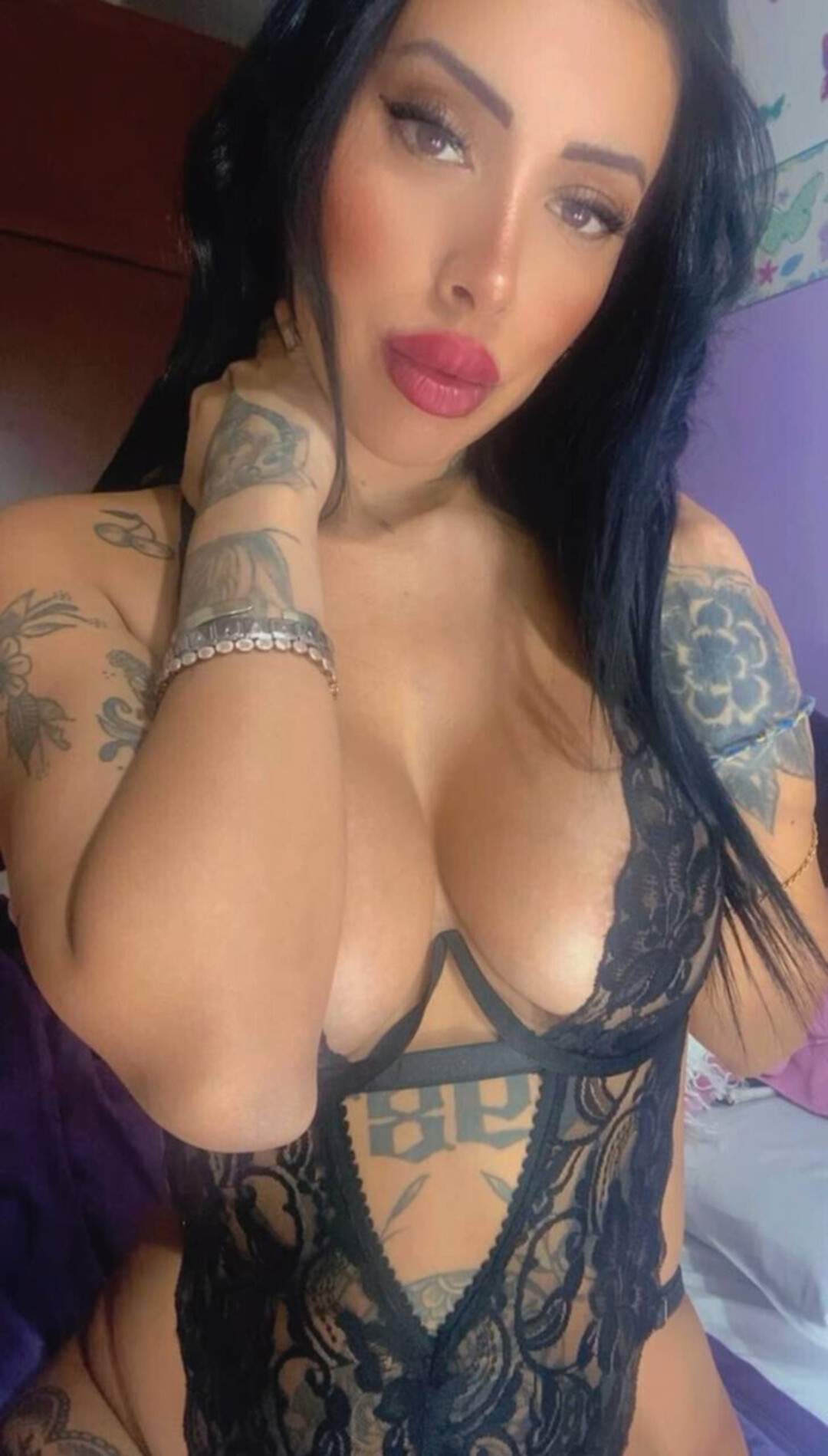 Mia Fox Vip star adult image