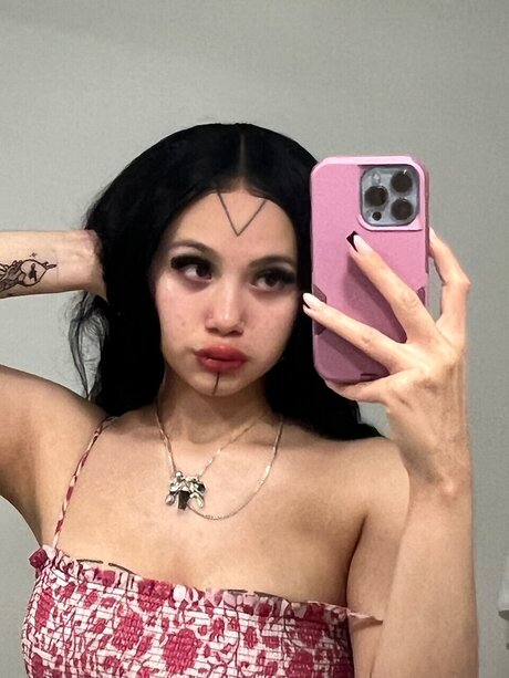 Inuk barbie model hot pic