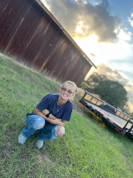 Farmgirl Rae star sex image