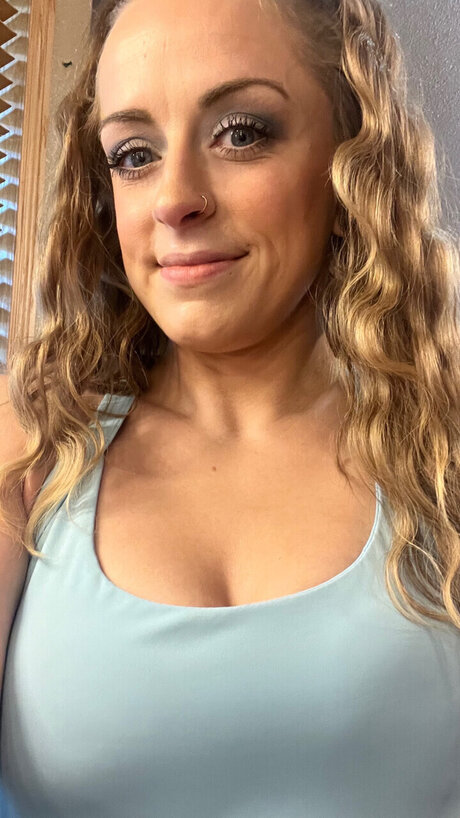 SugarSparks model best pic