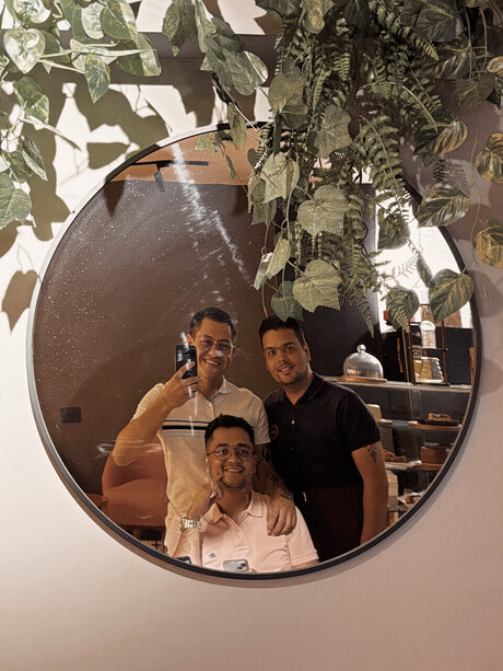 Trinovios Trieja Gay model naked photo