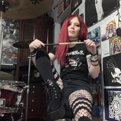 Raven Rose model hot img