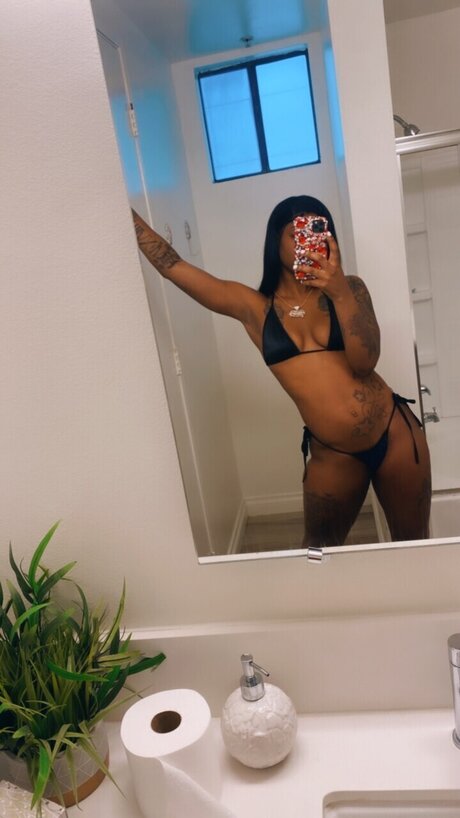 FineAssShappire naked star archive