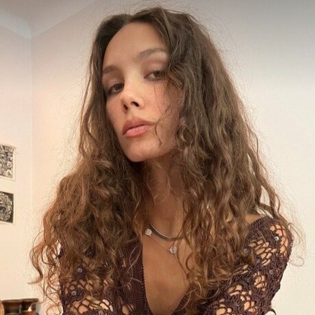 Mia puff model free gallery