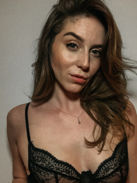 Fabienne star perfect image