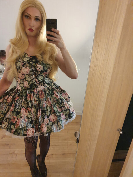 Yeliza star nude gallery