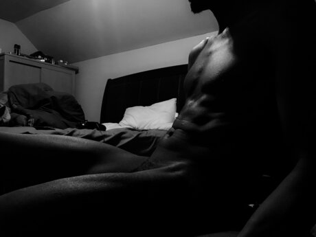 Ryan Walker sexy star photo