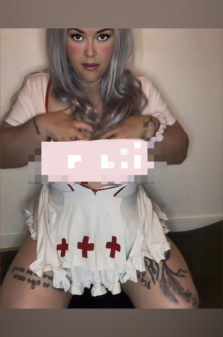 She s a beautiful mess star porn photos