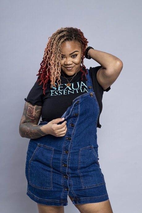 Samia Burton star pretty gallery