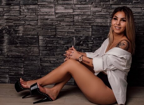 Eva Anays pornstar top photo