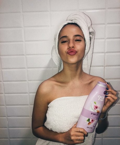 shemale handjob onlyfans pornos photos